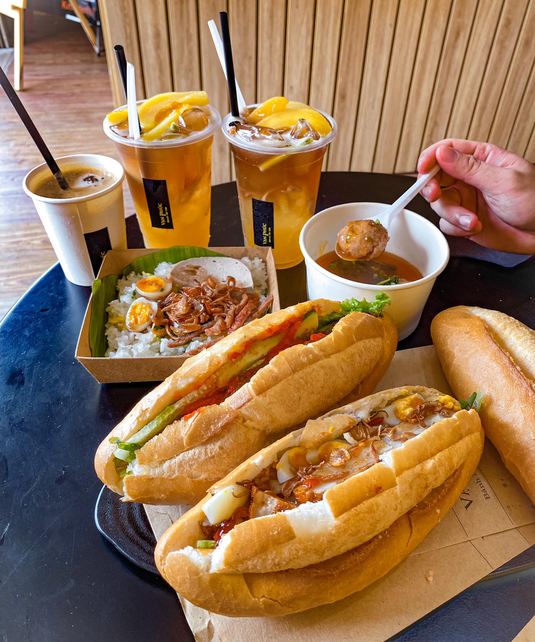 bánh mì Nha Trang 