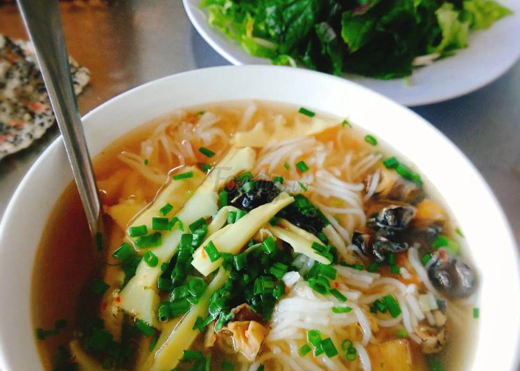 Danh sách những quán bún ốc Nha Trang ngon khó lòng chối từ