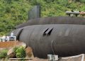 Tàu ngầm được mô phỏng y như thật, làm hoàn toàn từ bê tông chắc chắn