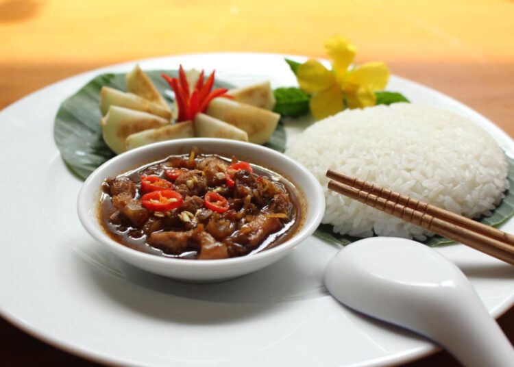 Mắm ruột cá – Món ăn dân dã gây nhớ thương Nha Trang