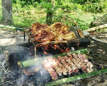 Bữa tiệc BBQ giữa khung cảnh thiên nhiên tuyệt đẹp (Ảnh: Sưu tầm)