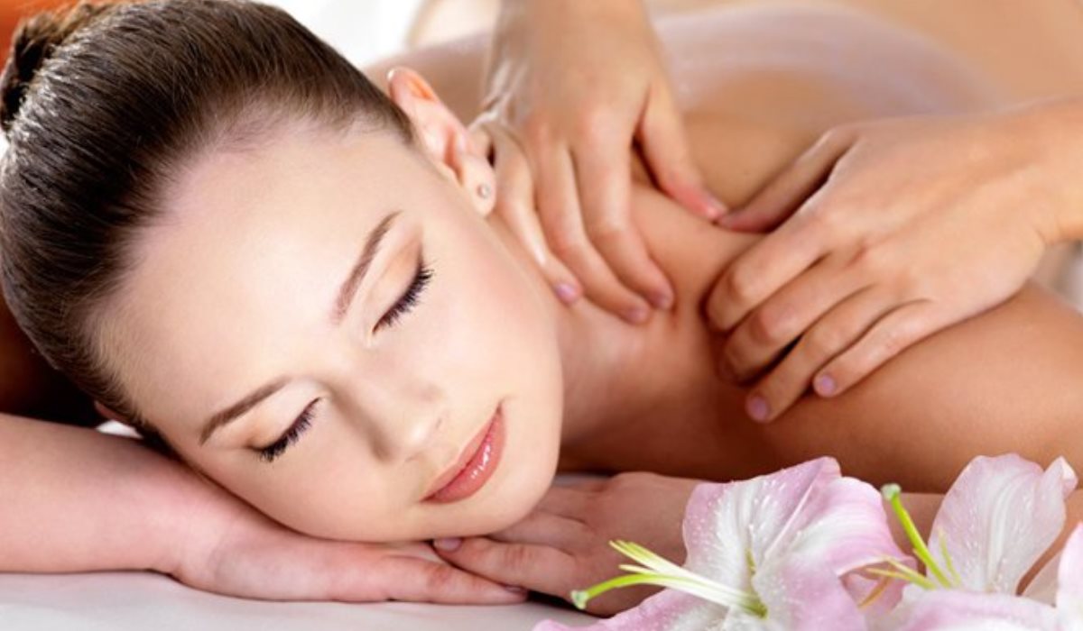 Kỹ thuật massage chuyên nghiệp, giúp bạn ngủ ngon hơn
