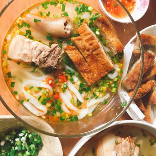 Bún chả cá là món ăn đặc sắc trong nền ẩm thực đặc trưng của thành phố biển Nha Trang