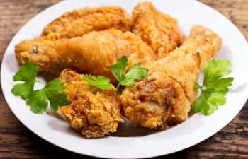 Mách bạn cách làm gà rán vị quế giòn rụm, ăn ngon mê ly